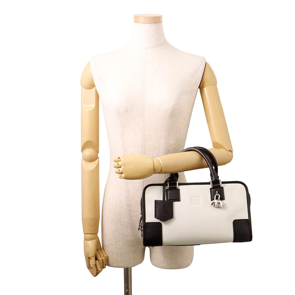 Loewe Handbag Amazona 28 Limited Edition Bicolor Leather White Black — view 4
