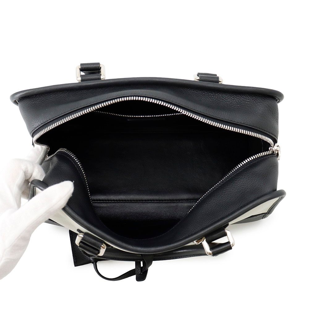 Loewe Handbag Amazona 28 Limited Edition Bicolor Leather White Black — view 5
