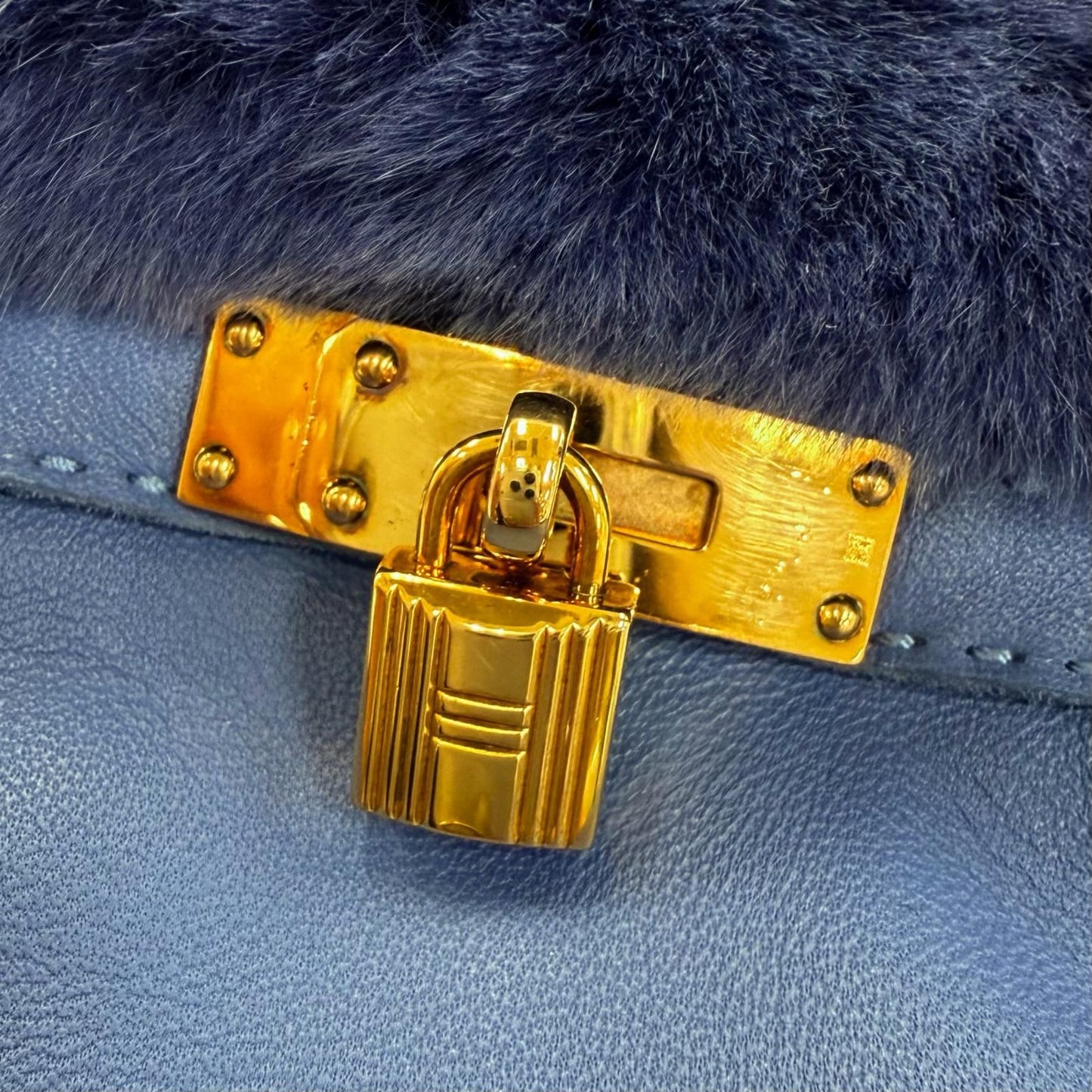 Hermes Kelly Gloves Lambskin Mink Gold Leather Blue 7.5 — view 7