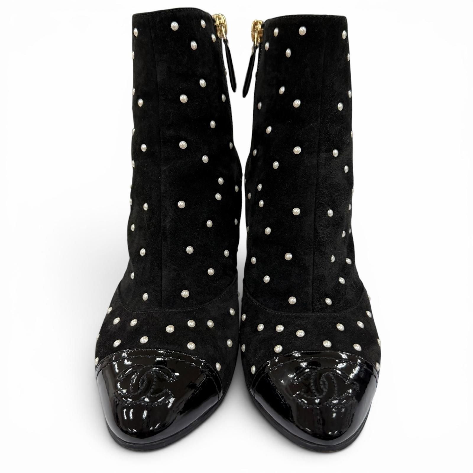 Chanel Suede Leather CC Logo Pearl Decoration Ankle Boots Black — view 4