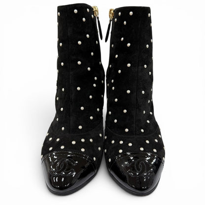 Chanel Suede Leather CC Logo Pearl Decoration Ankle Boots Black — view 4