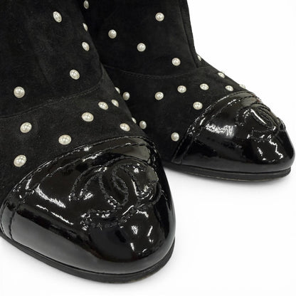 Chanel Suede Leather CC Logo Pearl Decoration Ankle Boots Black — view 8
