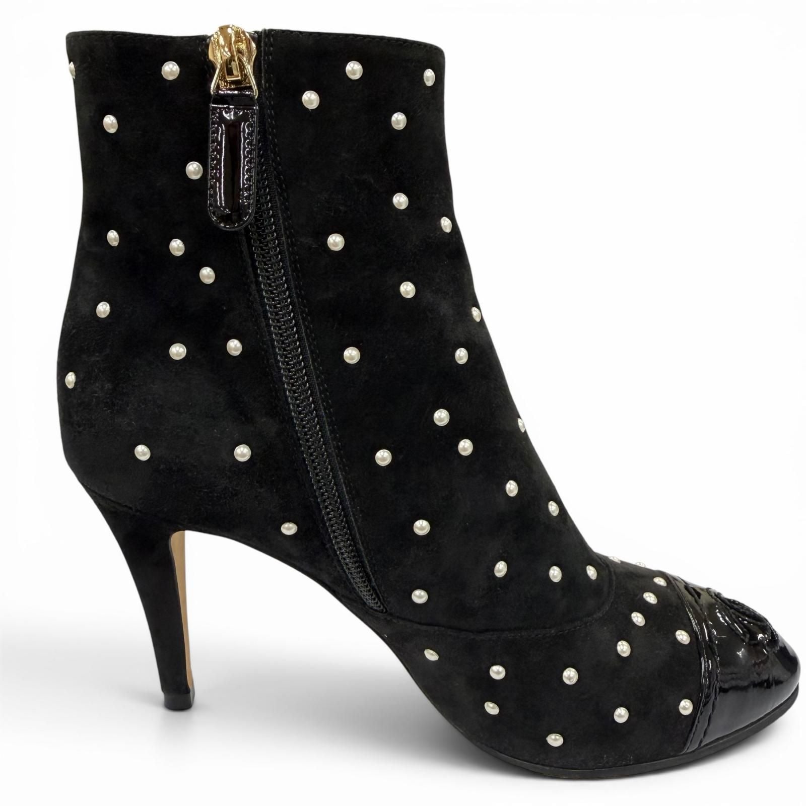 Chanel Suede Leather CC Logo Pearl Decoration Ankle Boots Black — view 6