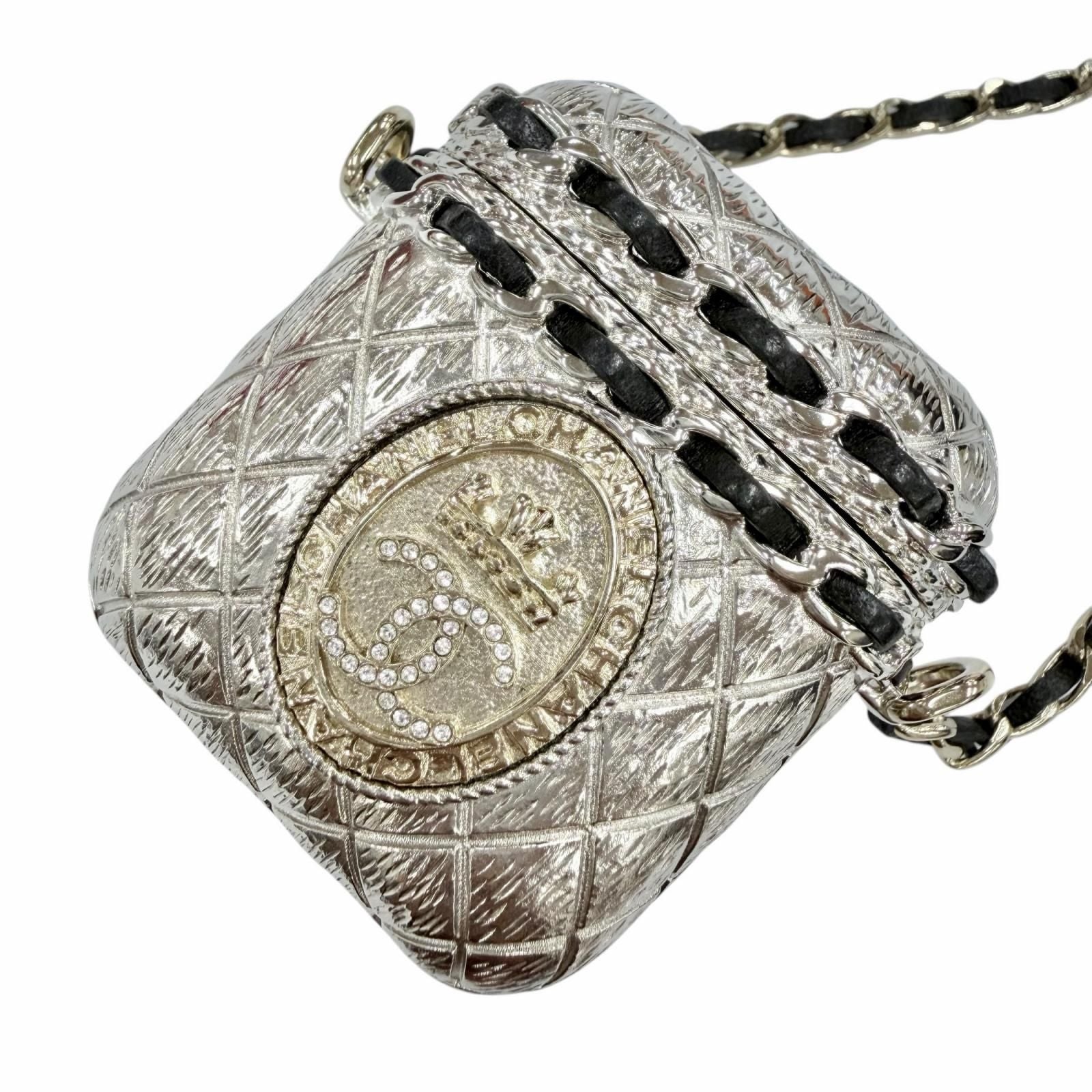 Chanel CC Logo Crown Quilted Airpods Case for Generation Silver — view 4