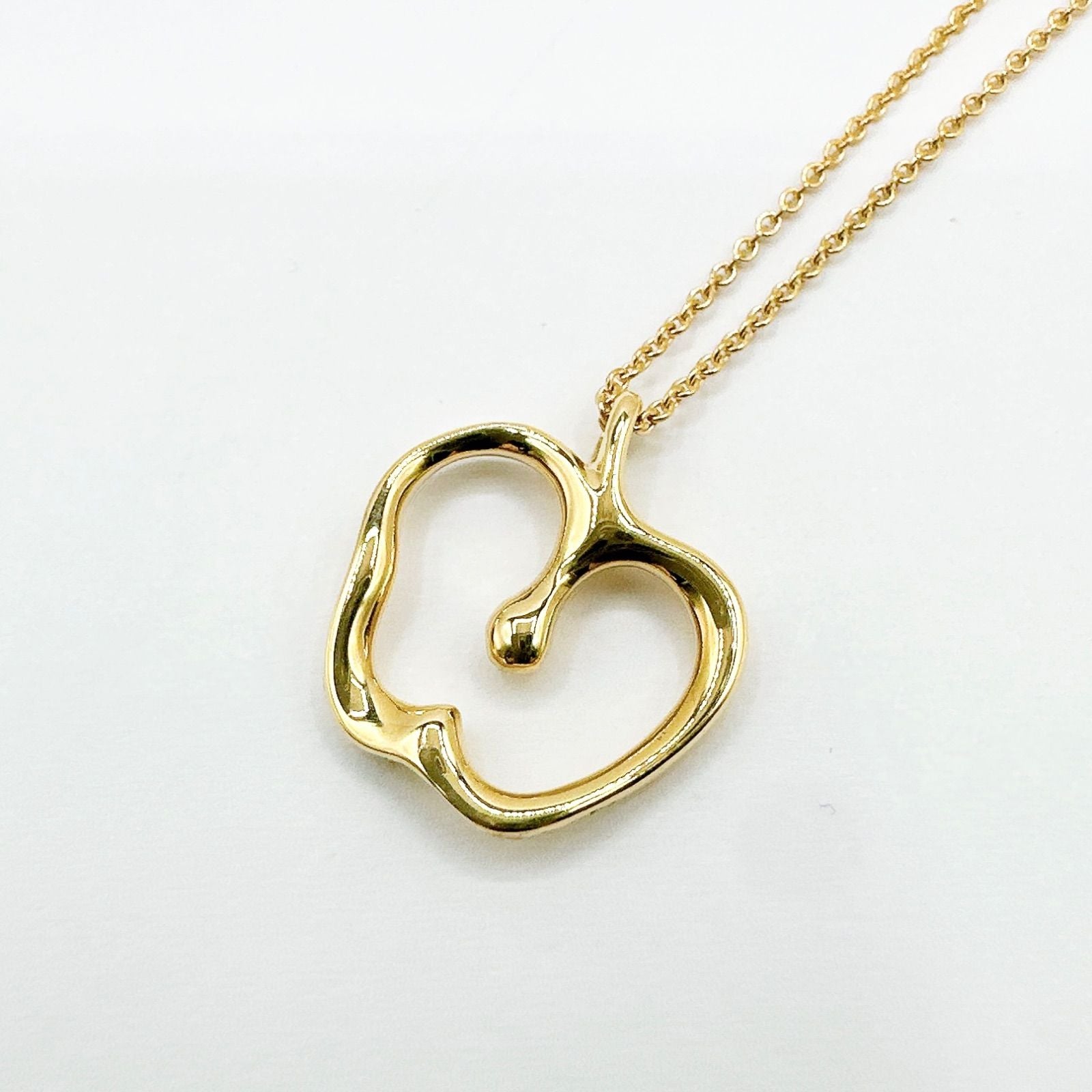 Tiffany & Co Apple Yellow Gold Necklace 40 cm — view 2