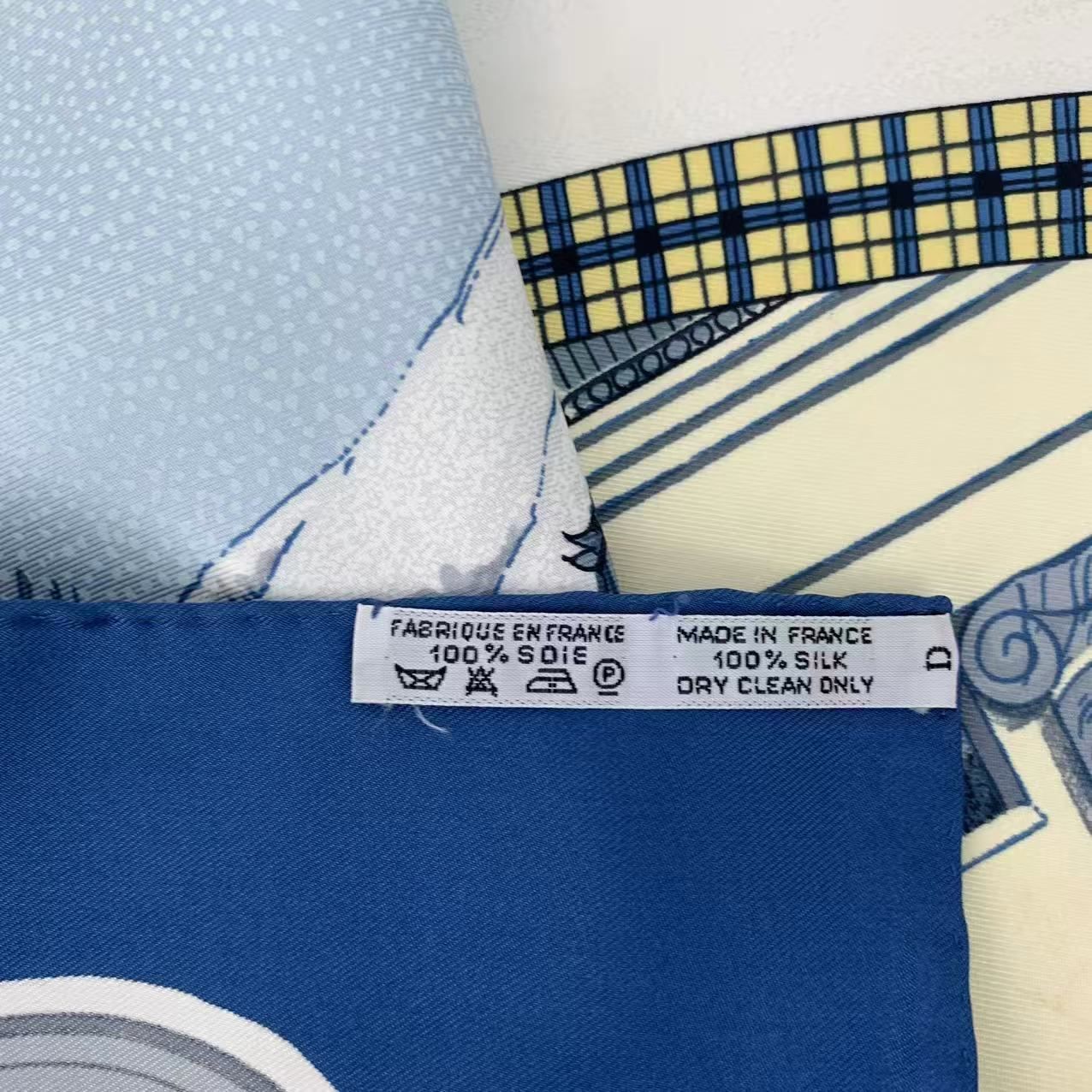 Hermes Carre 90 Mail Lhiver en Poste Scarf Silk Blue — view 6