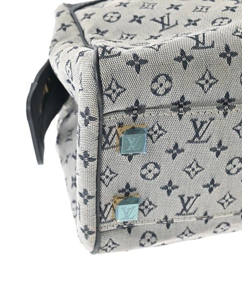 Louis Vuitton Handbag Gray — view 9