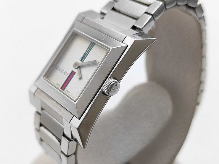Gucci Watch Sherry Line Silver Stainless Steel 2 Hand Quartz — view 2