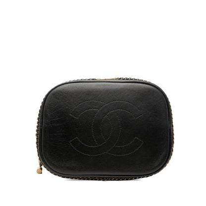 Chanel Chevron V-Stitch CC Logo Chain Shoulder Bag Black Lambskin — view 3