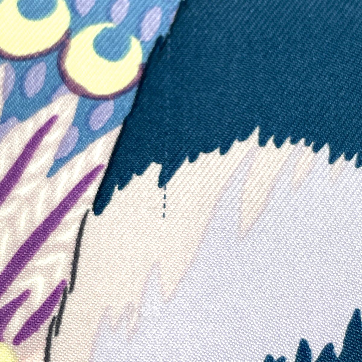 Hermes Carre 90 Jaguar Quetzal Scarf Silk Purple Multicolor — view 3