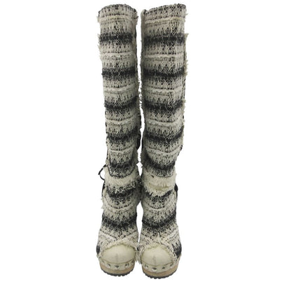 Chanel Boots Long Tweed Rabbit Fur CC Logo Wood Heels White — view 2