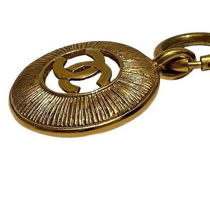 Chanel CC Logo Necklace Gold — view 8