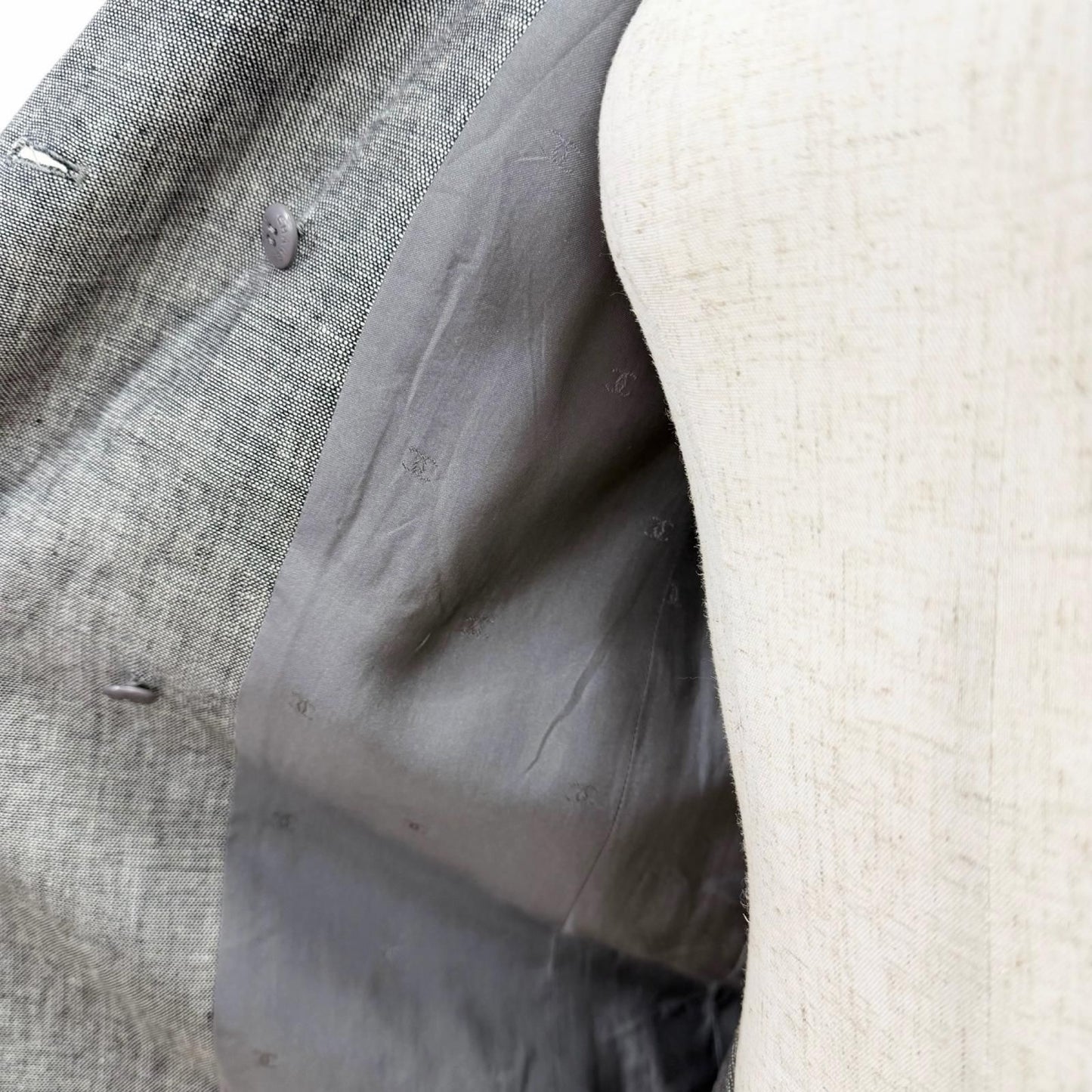 Chanel Vintage Linen Silk CC Logo Button Skirt Suit Set Gray 38 — view 5