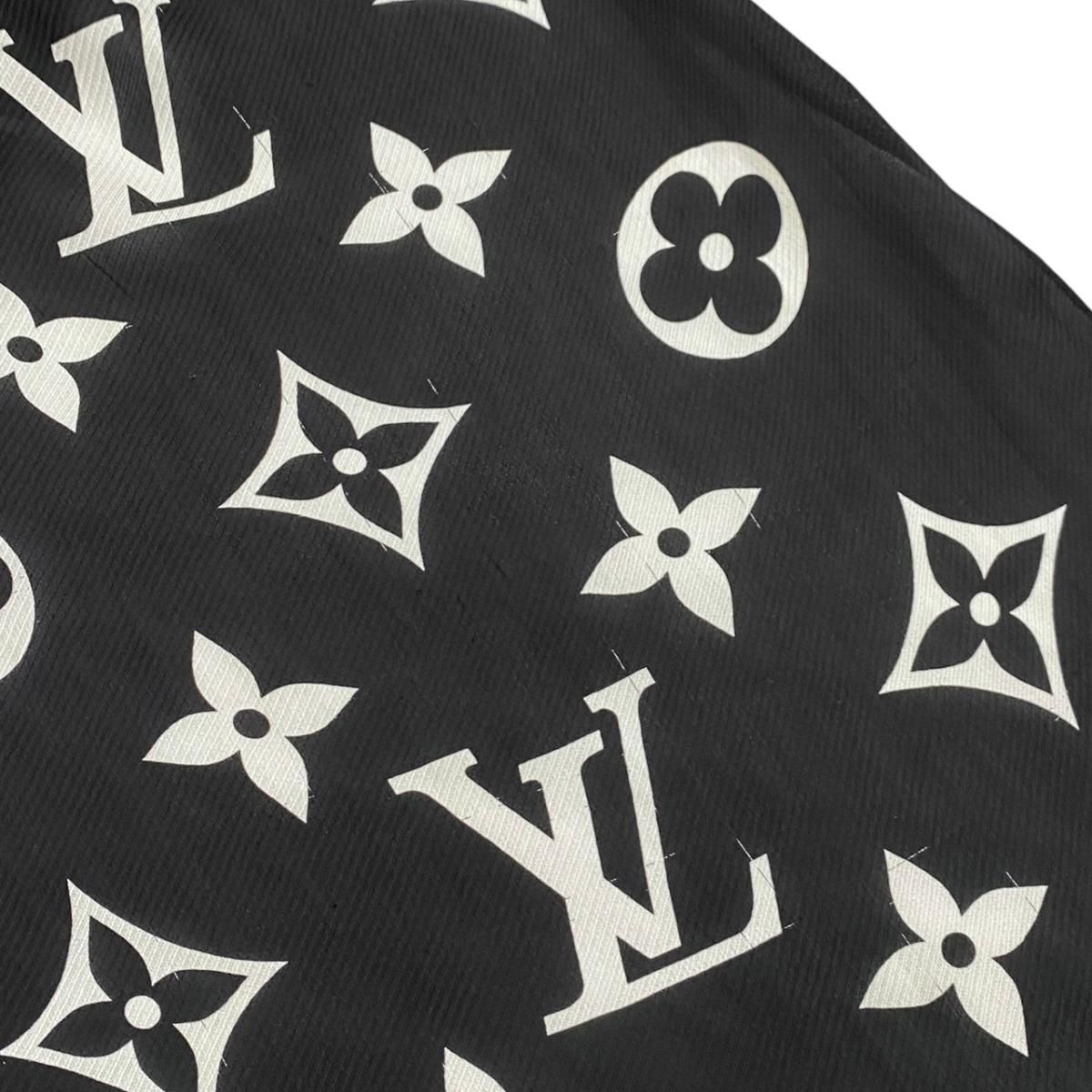 Louis Vuitton Silk Scarf Etole LV Idylle Monogram Noir Black Pink — view 6