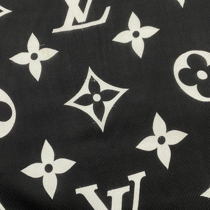 Louis Vuitton Silk Scarf Etole LV Idylle Monogram Noir Black Pink — view 8