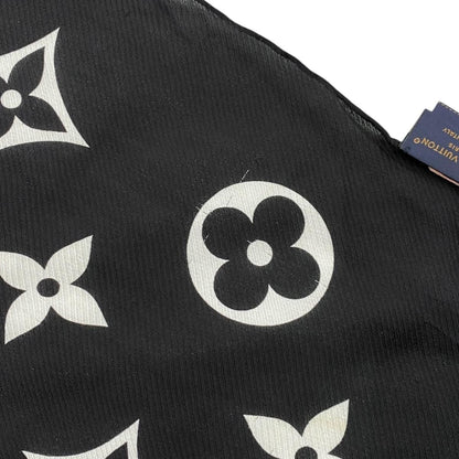 Louis Vuitton Silk Scarf Etole LV Idylle Monogram Noir Black Pink — view 5
