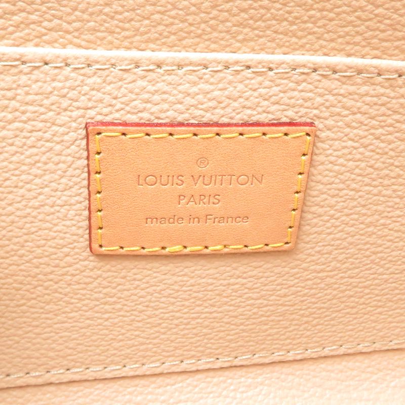Louis Vuitton Pouch White — view 6