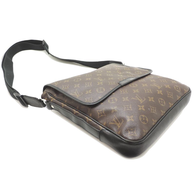 Louis Vuitton Shoulder Bag — view 3