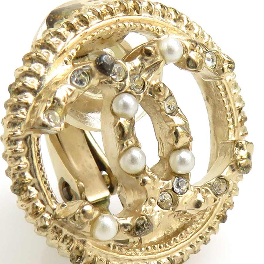 Chanel Earrings CC Logo — view 8