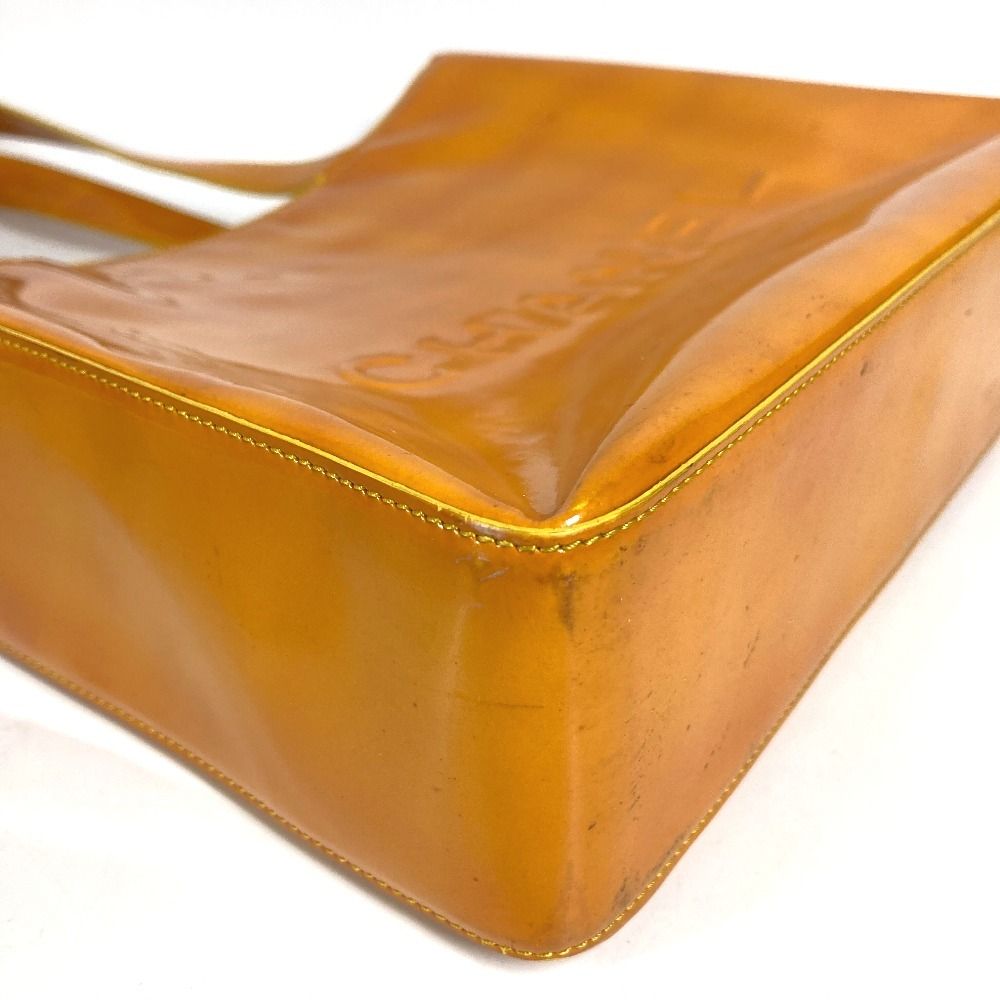 Chanel Shoulder Bag Logo Patent Yellow — view 4