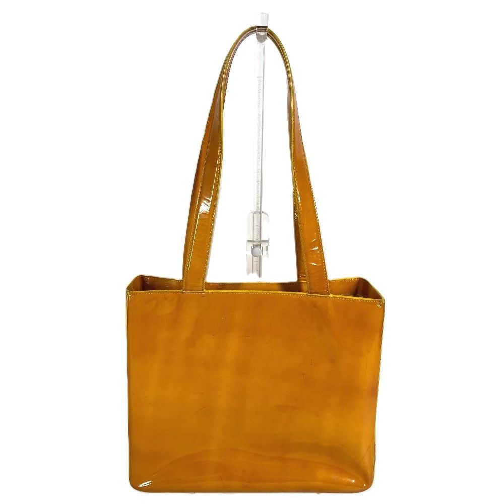 Chanel Shoulder Bag Logo Patent Yellow — view 2