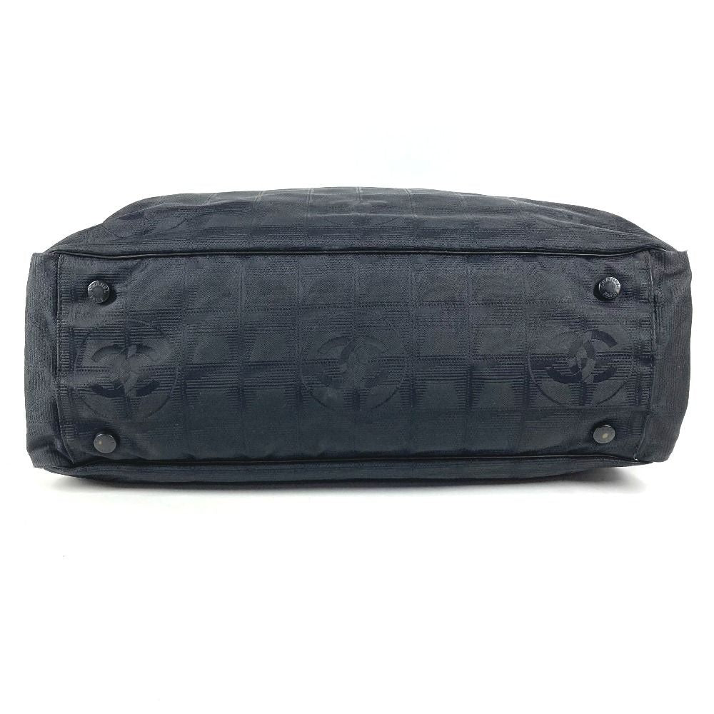 Chanel Shoulder Bag New Travel Line GM Nylon Leather Black — view 5