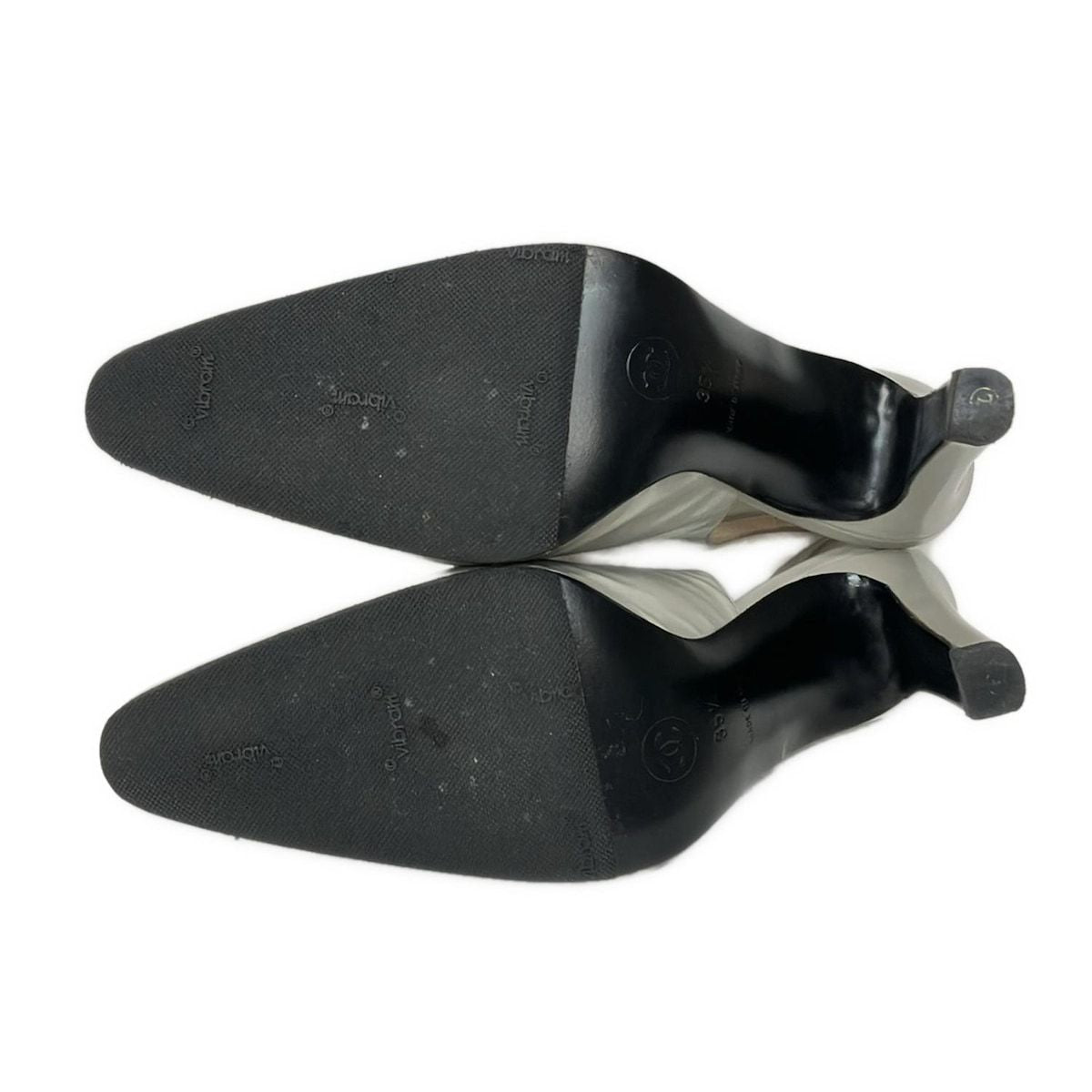 Chanel Sandals Light Gray CC Logo Leather 35.5 — view 4
