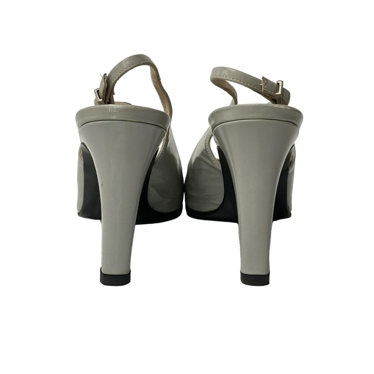 Chanel Sandals Light Gray CC Logo Leather 35.5 — view 3