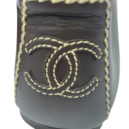 Chanel Loafers Leather CC Logo Brown — view 6