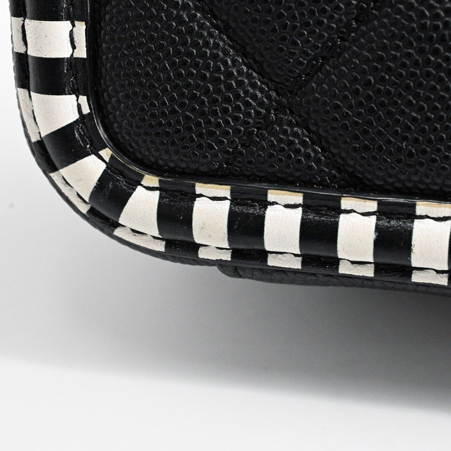 Chanel Handbag CC Filigree Small Vanity Bag — view 8