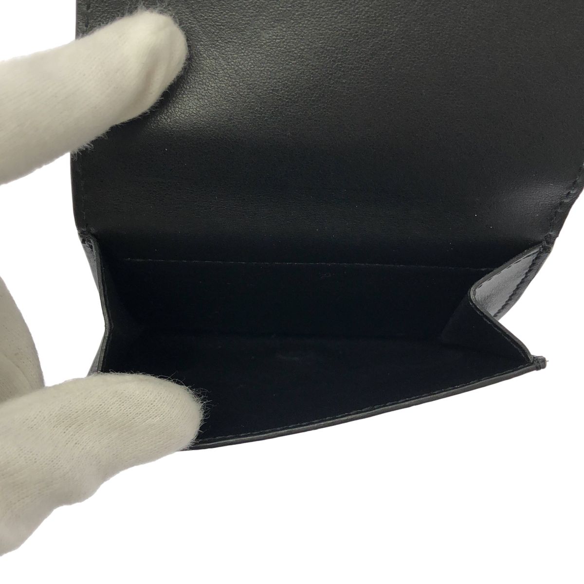 Bottega Veneta Leather Embossed Intrecciato Compact Wallet Black — view 3