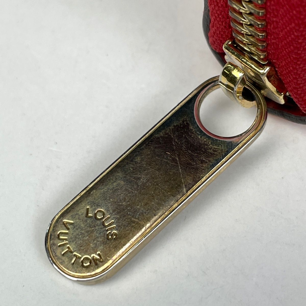 Louis Vuitton Zippy Wallet Vernis Sweet Monogram Pomme D'amour — view 5