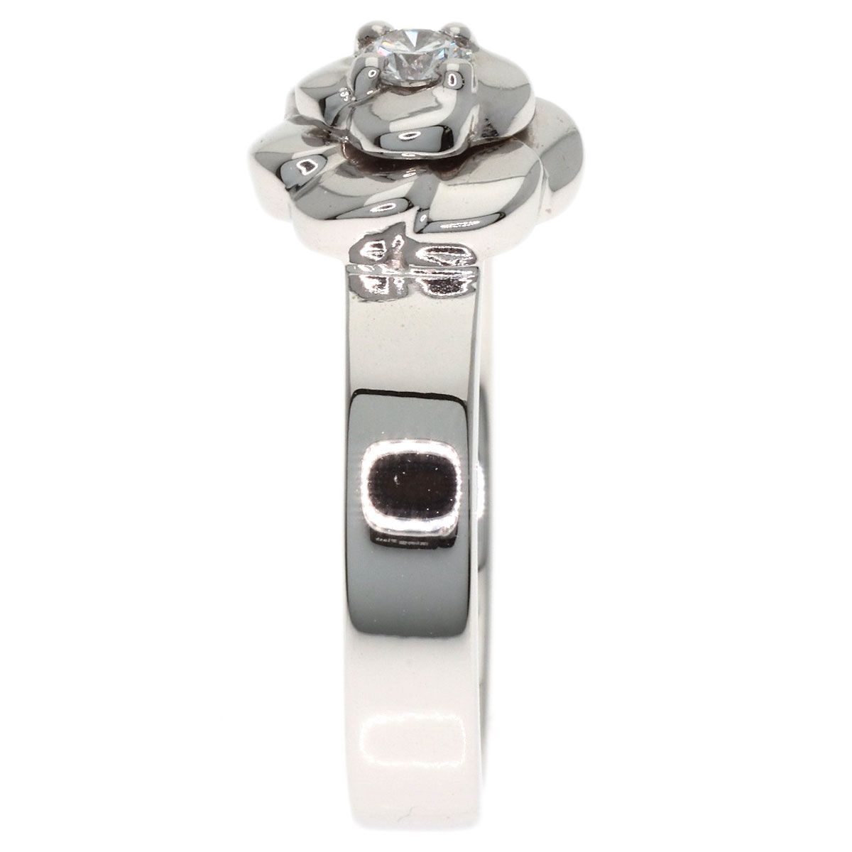 Chanel Camellia Diamond 47 Ring 18K White Gold — view 3
