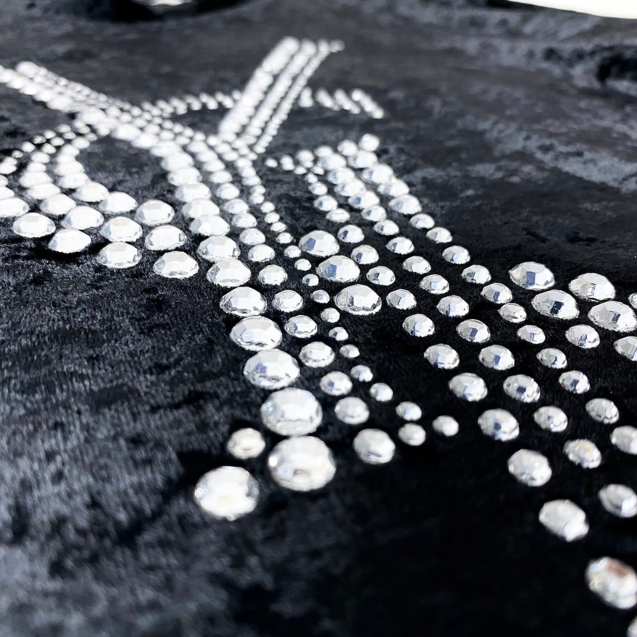 Saint Laurent Rhinestone Cassandra T-Shirt Velour M Black — view 6
