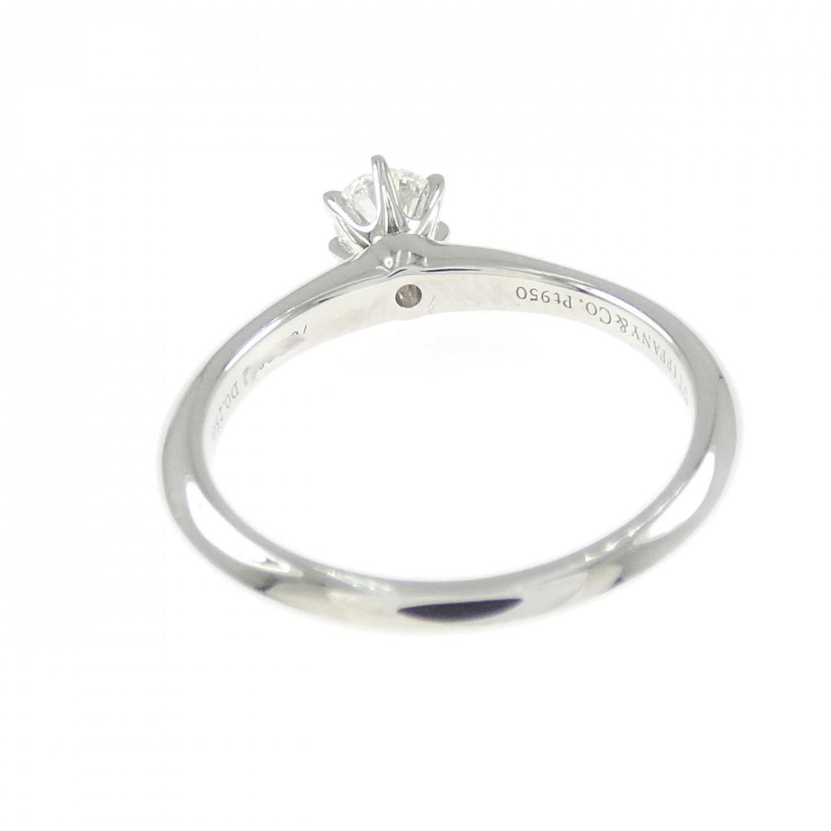 Tiffany & Co Classic Solitaire Ring — view 3