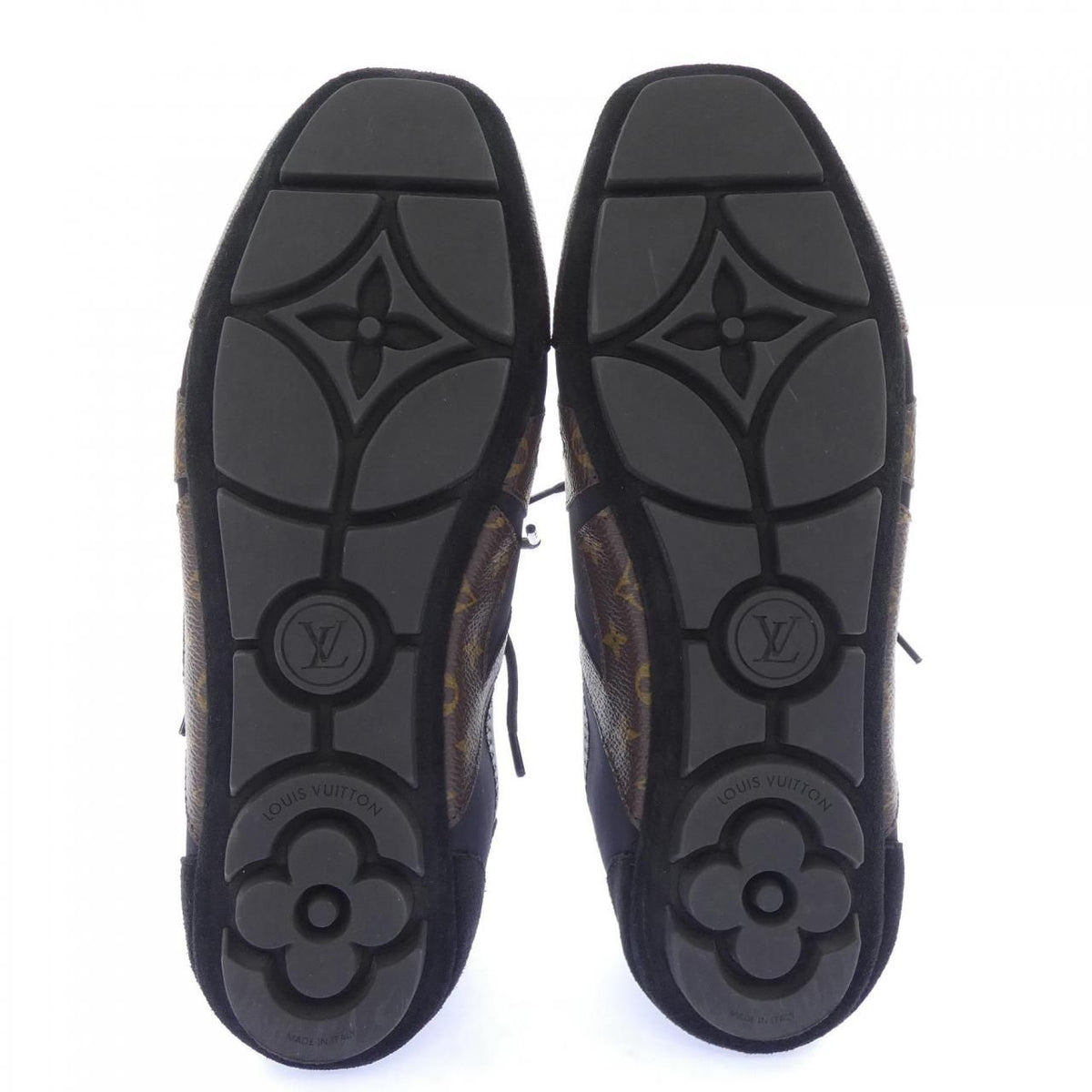 Louis Vuitton LV Sneakers — view 4