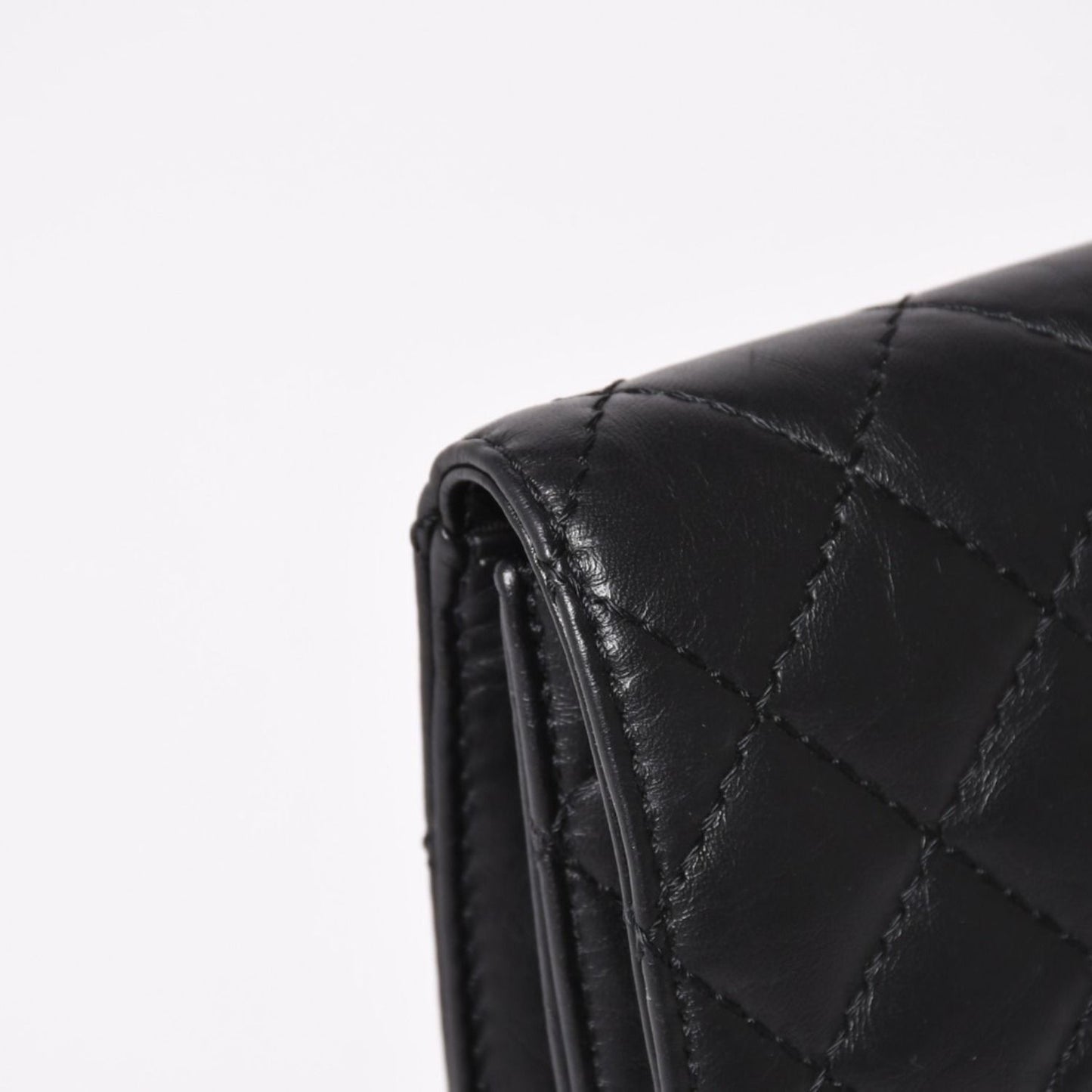 Chanel Metiers D'art Collection Clutch CC Logo Aged Calfskin Black — view 5