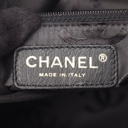 Chanel Handbag CC Logo Black Caviar Leather — view 4