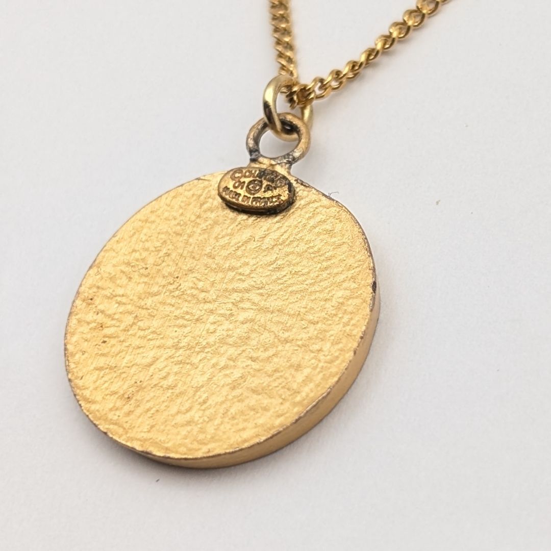 Chanel CC Logo Gold Black Pendant Round Coin Vintage — view 4