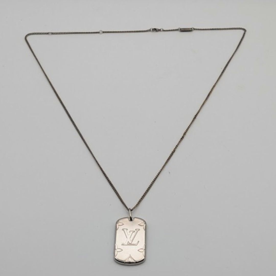 Louis Vuitton Locket Pendant Monogram Silver — view 5