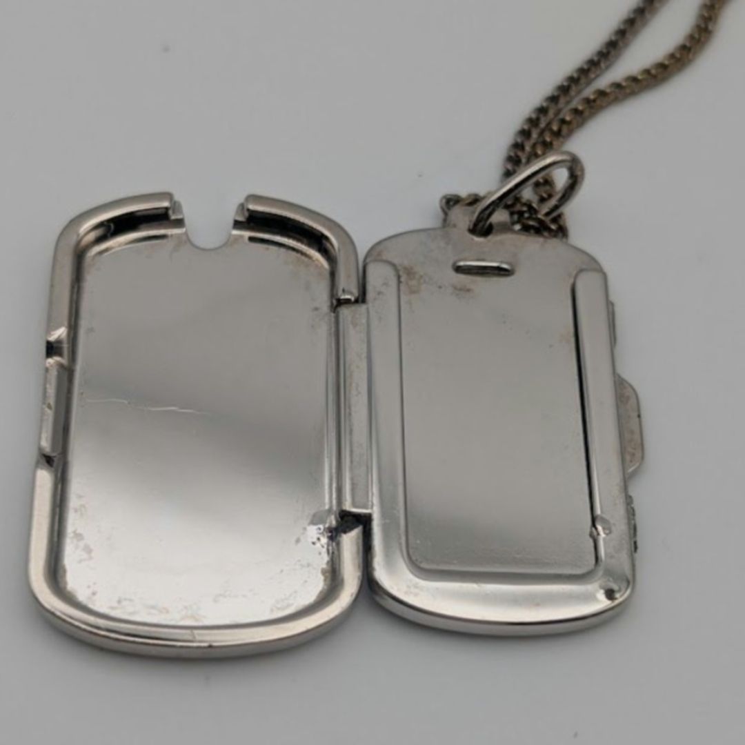 Louis Vuitton Locket Pendant Monogram Silver — view 3