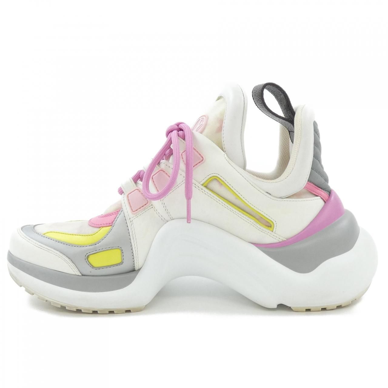 Louis Vuitton Sneakers White — view 2
