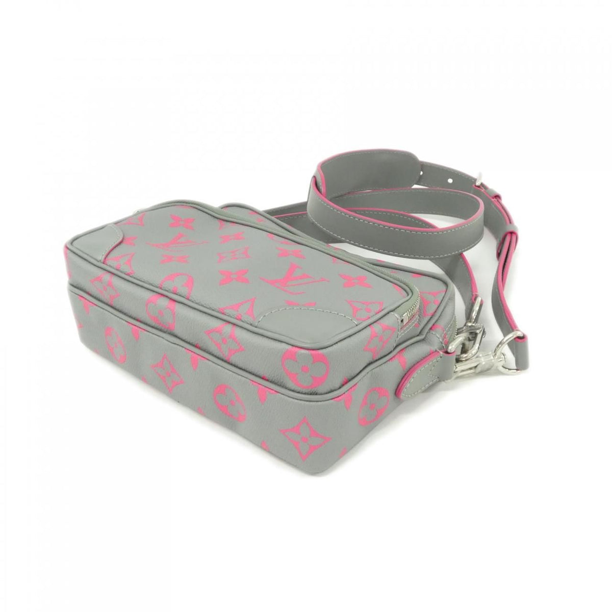 Louis Vuitton Monogram Glow Nile Shoulder Bag — view 3