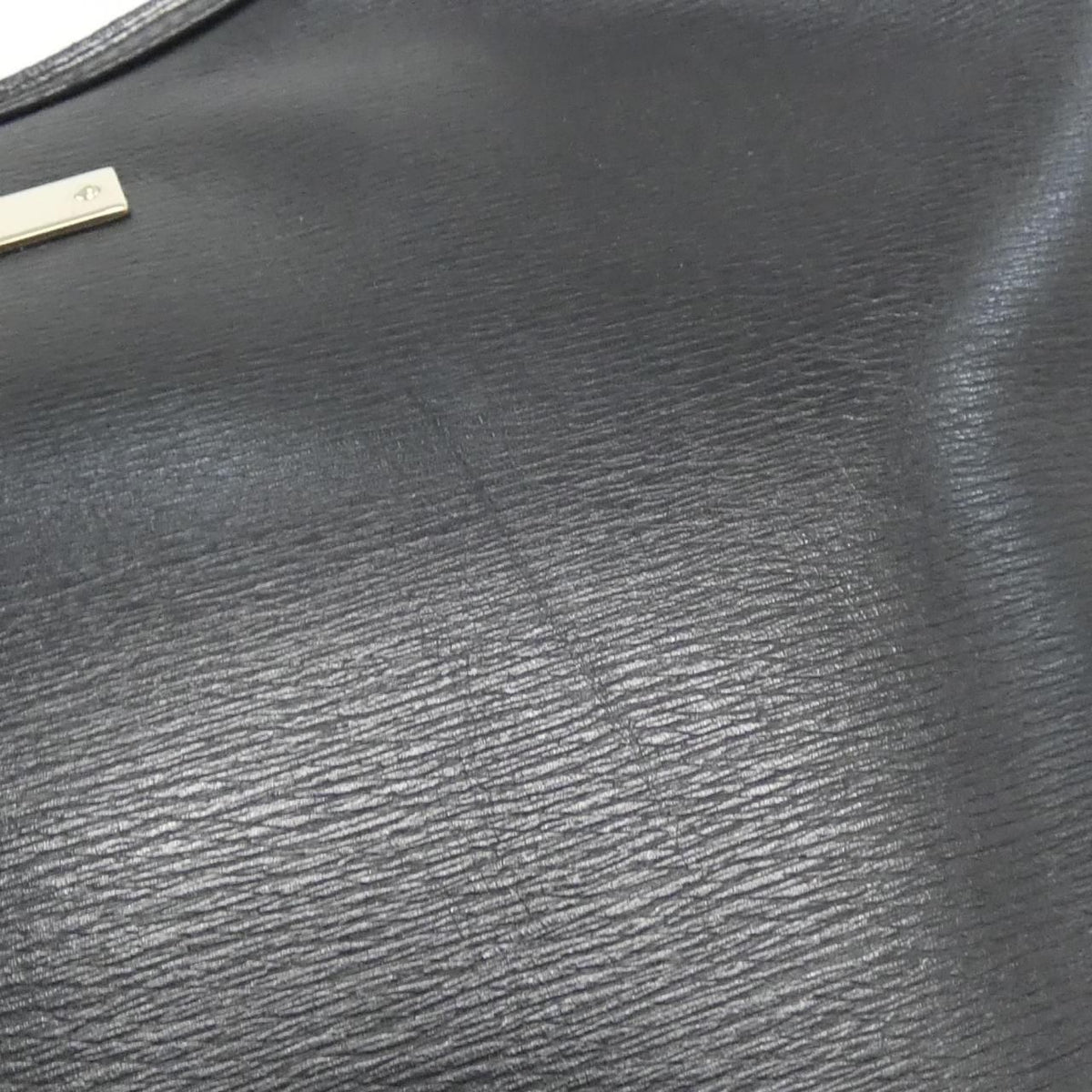 Gucci Vintage 001 Shoulder Bag — view 4