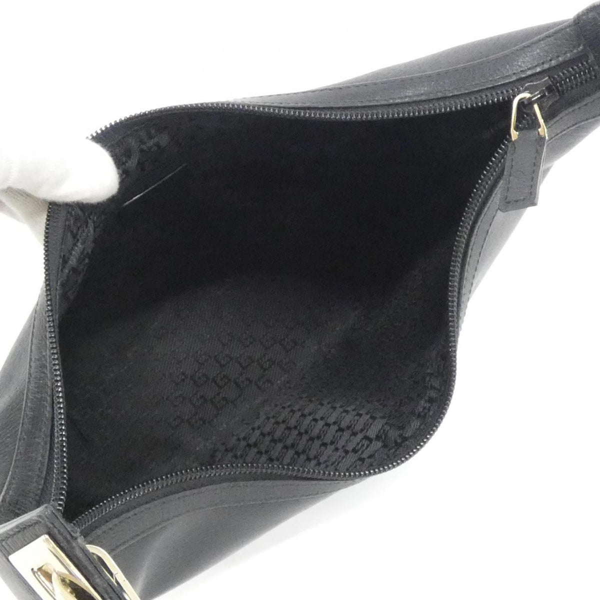 Gucci Vintage 001 Shoulder Bag — view 8