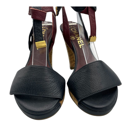 Chanel Sandals Leather Cork Heels Gold CC Logo Navy Bordeaux — view 5