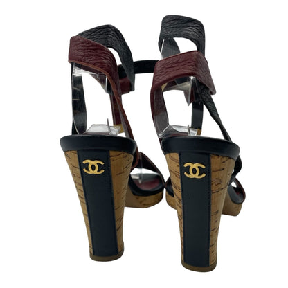 Chanel Sandals Leather Cork Heels Gold CC Logo Navy Bordeaux — view 6