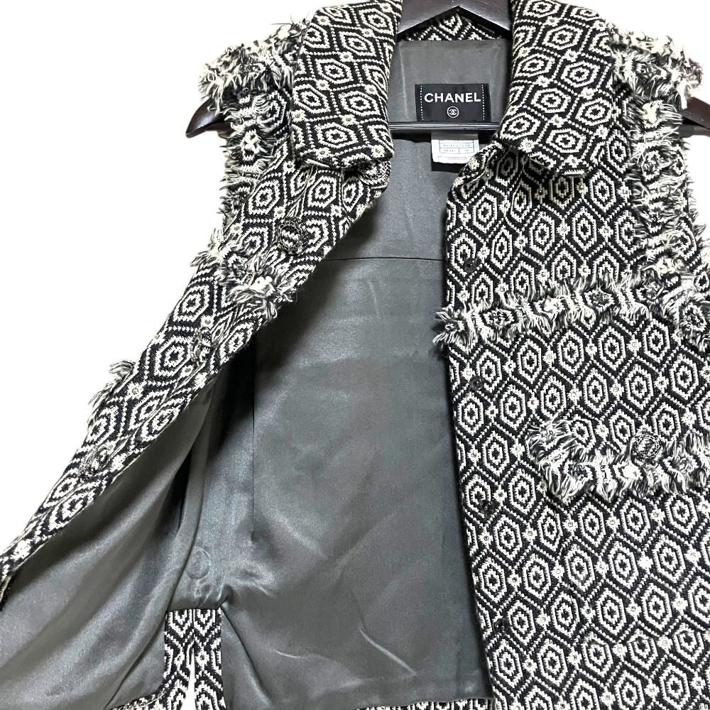 Chanel 08A Geometric Tweed Vest Gilet 34 Black White — view 4
