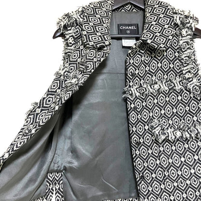 Chanel 08A Geometric Tweed Vest Gilet 34 Black White — view 4