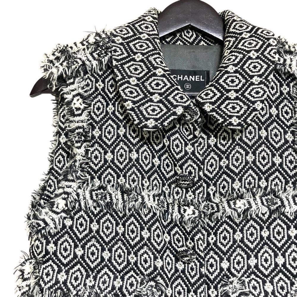 Chanel 08A Geometric Tweed Vest Gilet 34 Black White — view 3
